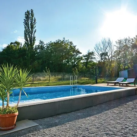 Villa In Dalmatia Trilj